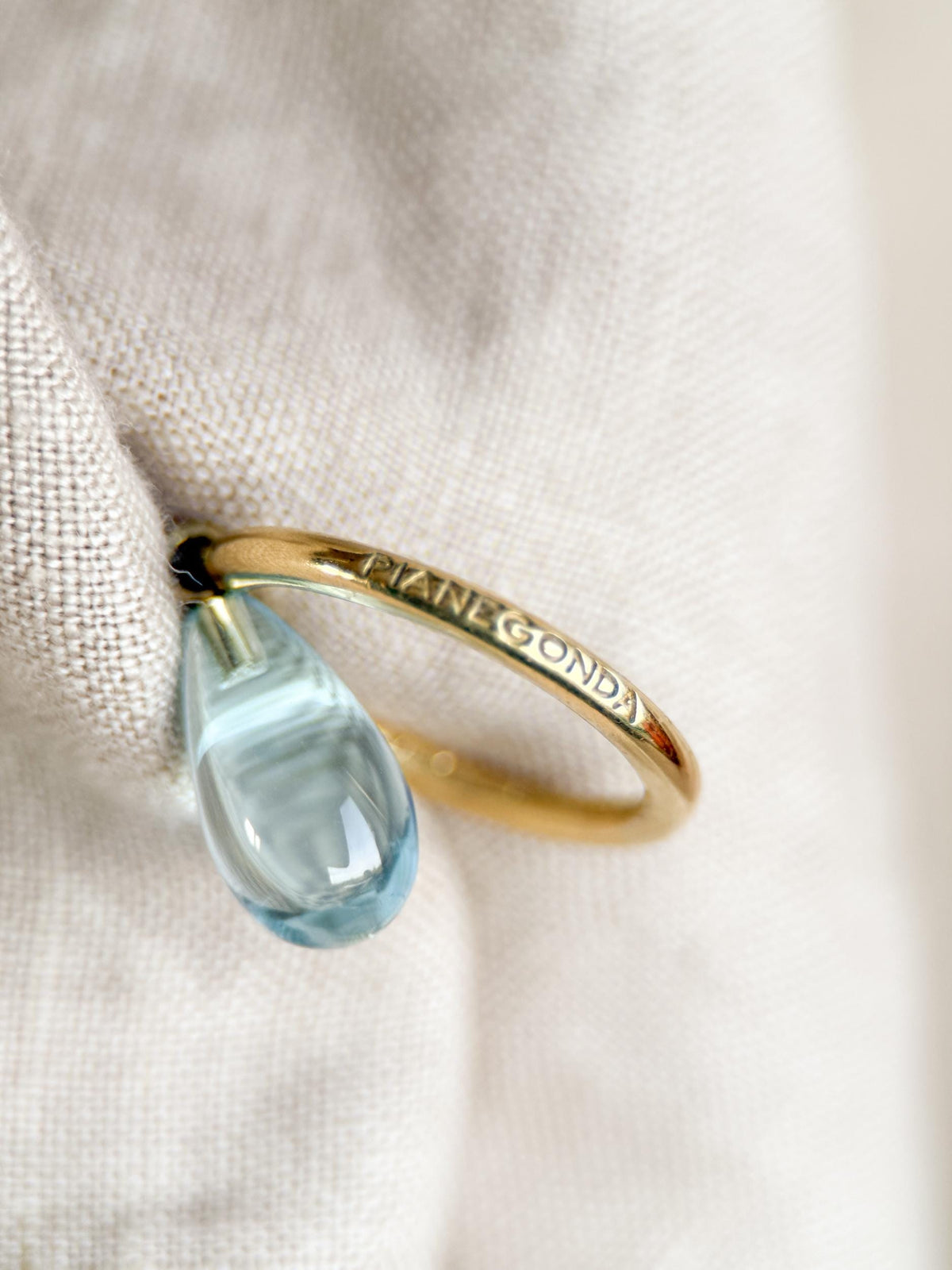 Vintage 1990s Topaz Drop Gemstone Ring in 18k Gold