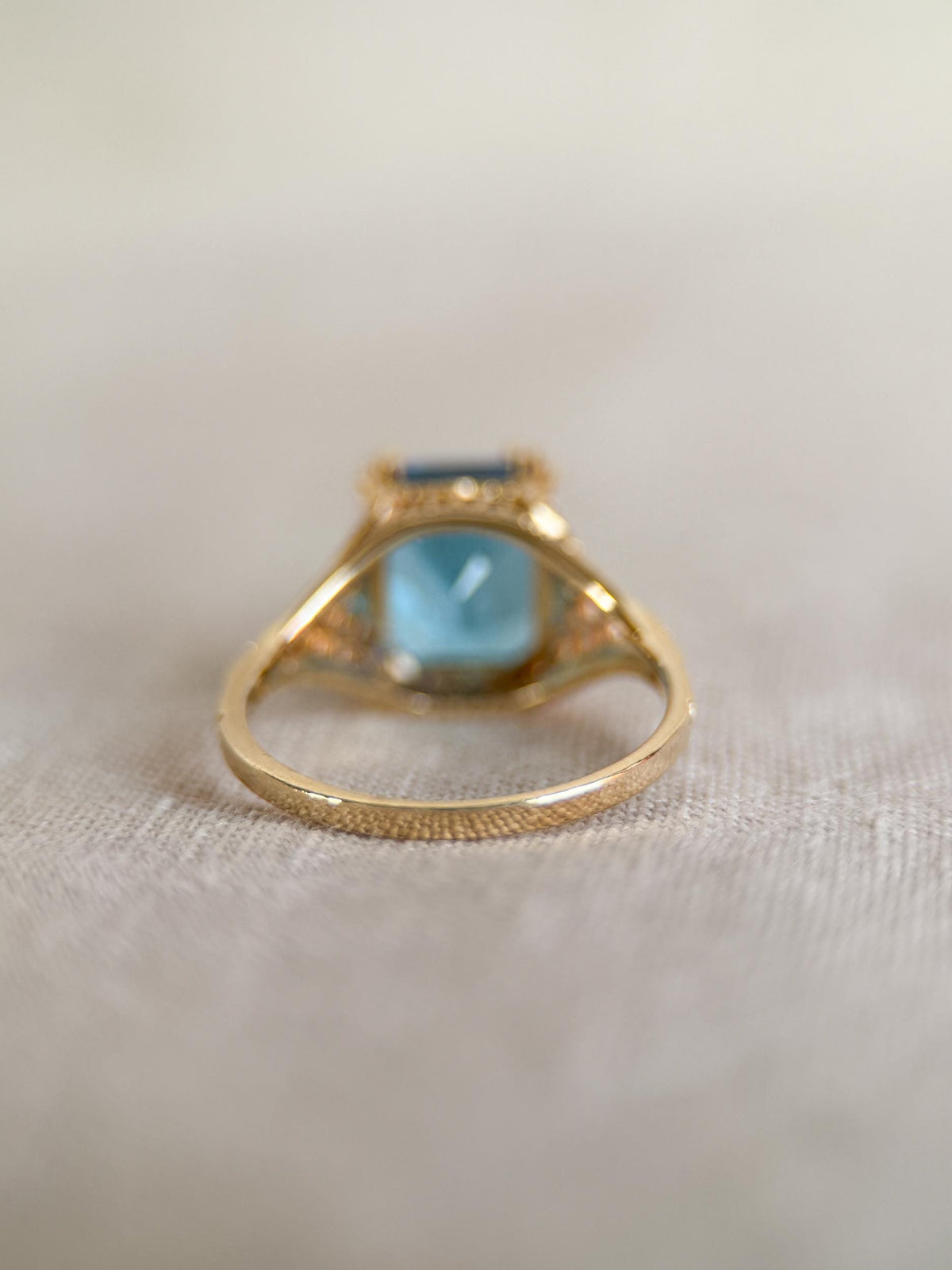 Vintage 1990s Blue Topaz Filigree Gemstone Ring, 14k Gold