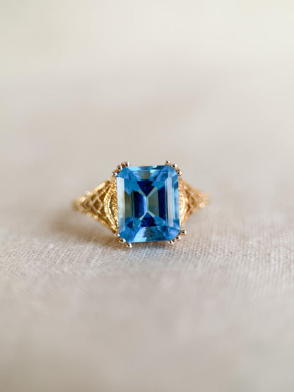 Vintage 1990s Blue Topaz Filigree Gemstone Ring, 14k Gold