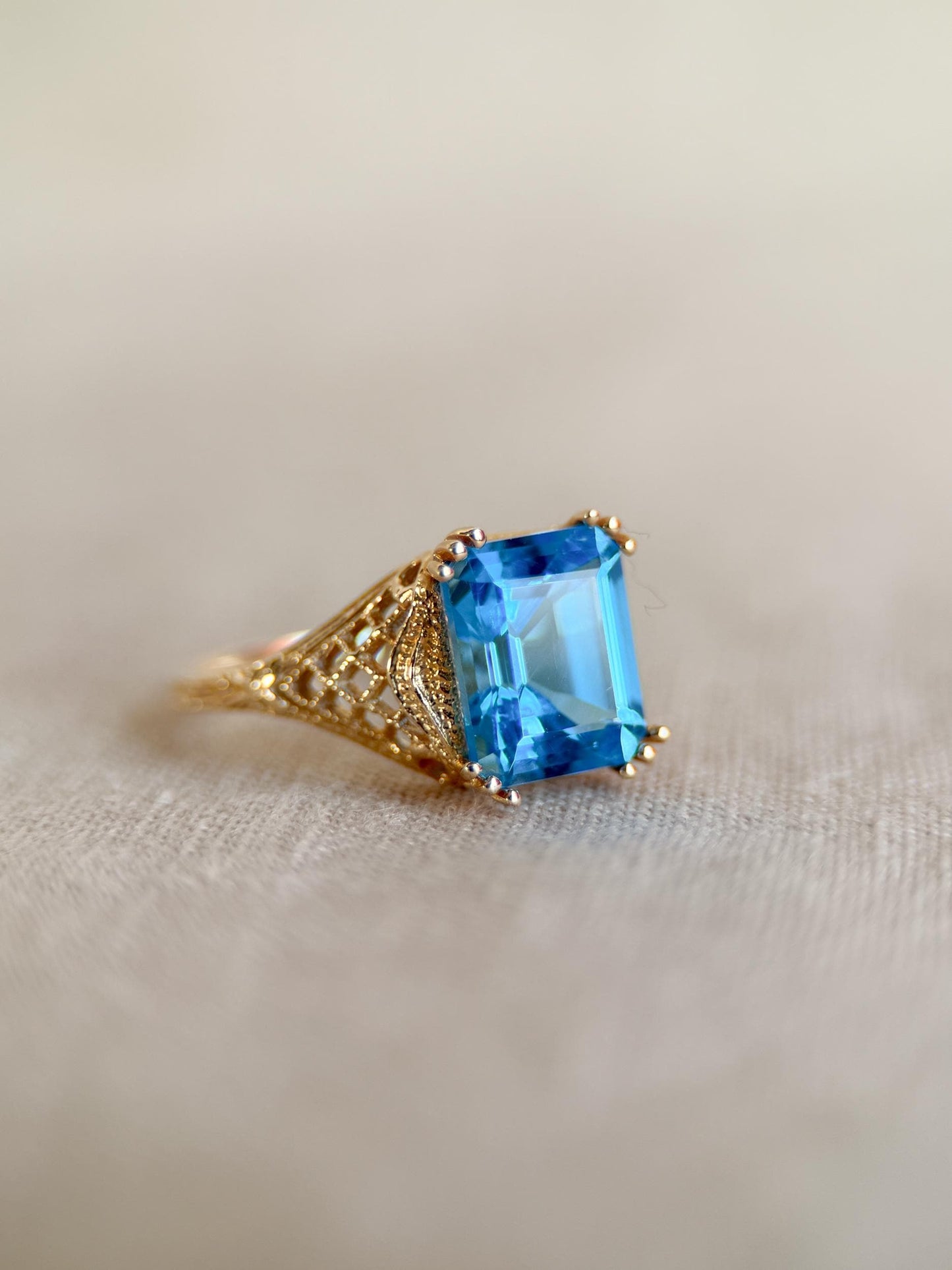 Vintage 1990s Blue Topaz Filigree Gemstone Ring, 14k Gold