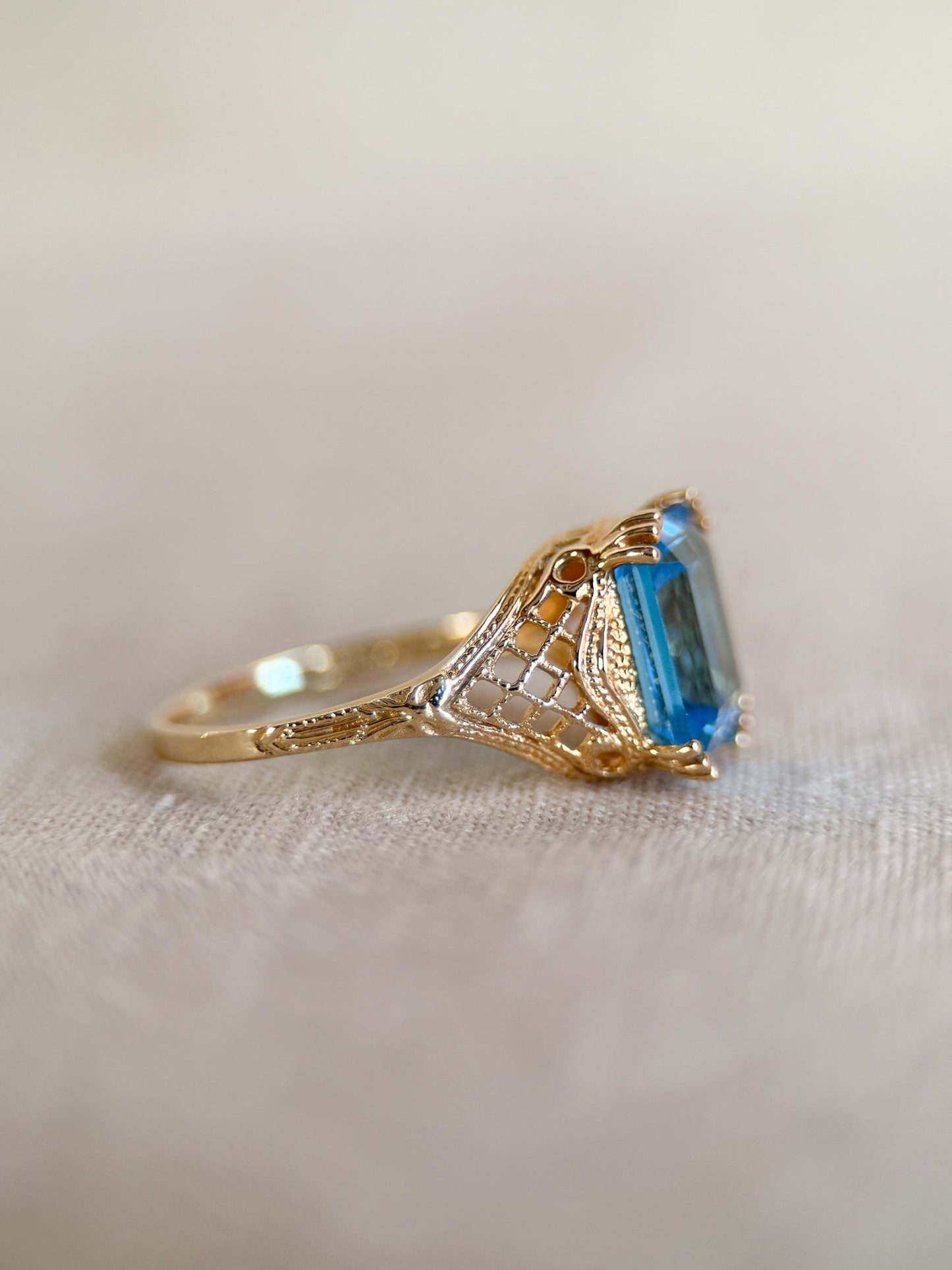 Vintage 1990s Blue Topaz Filigree Gemstone Ring, 14k Gold
