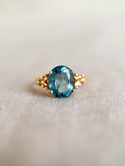 Vintage 1990s Blue Topaz Filigree Gemstone Ring, 14k Gold
