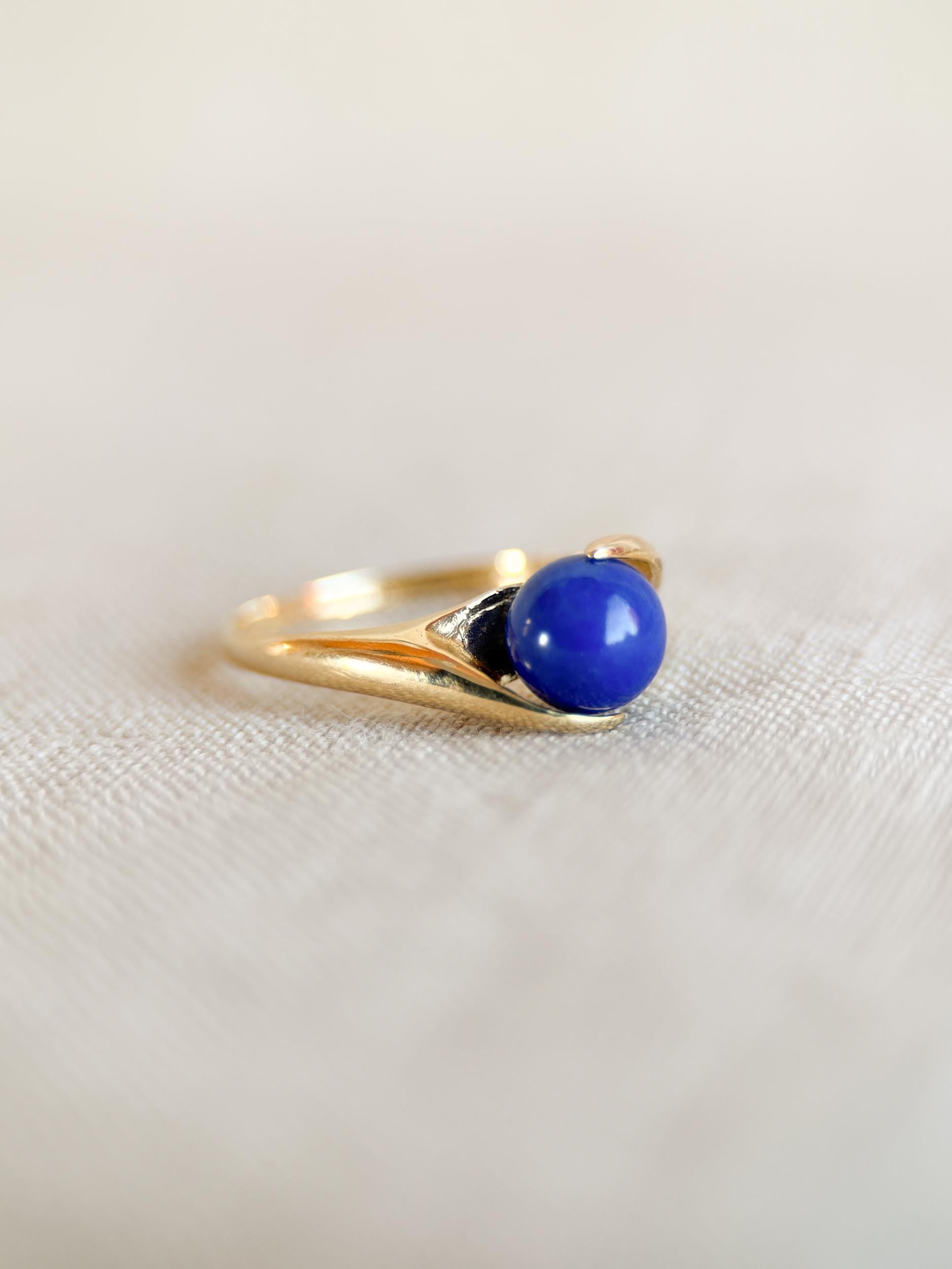 Vintage 1970s Lapis Lazuli Gemstone Ring in 14k Gold