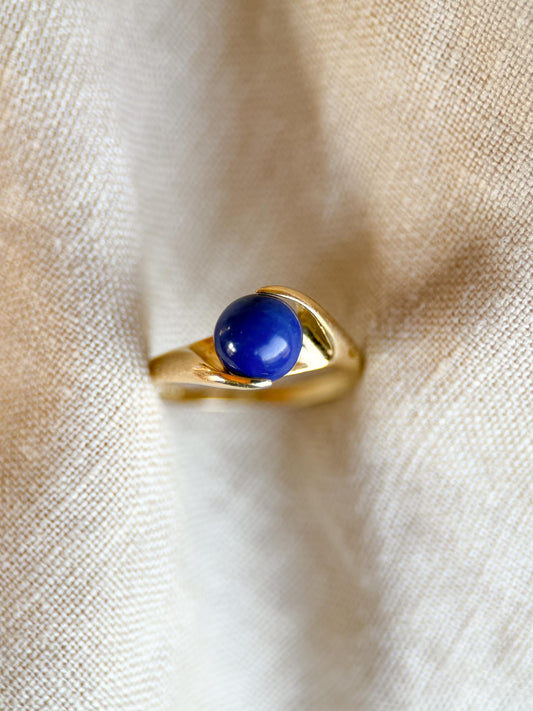 Vintage 1970s Lapis Lazuli Gemstone Ring in 14k Gold - Timeless Sustainability • Vintage Fine Jewelry