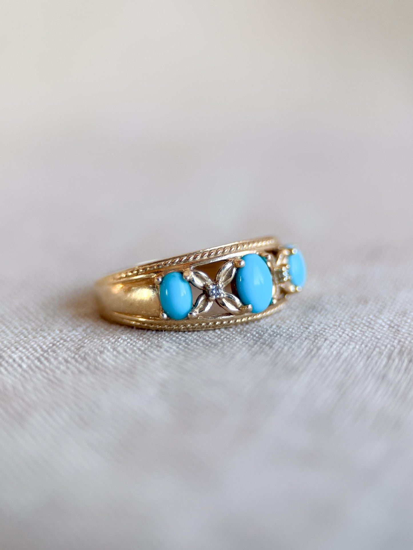Vintage 1990s Blue Turquoise & Diamond Ring in 14k Gold - Timeless Sustainability • Vintage Fine Jewelry