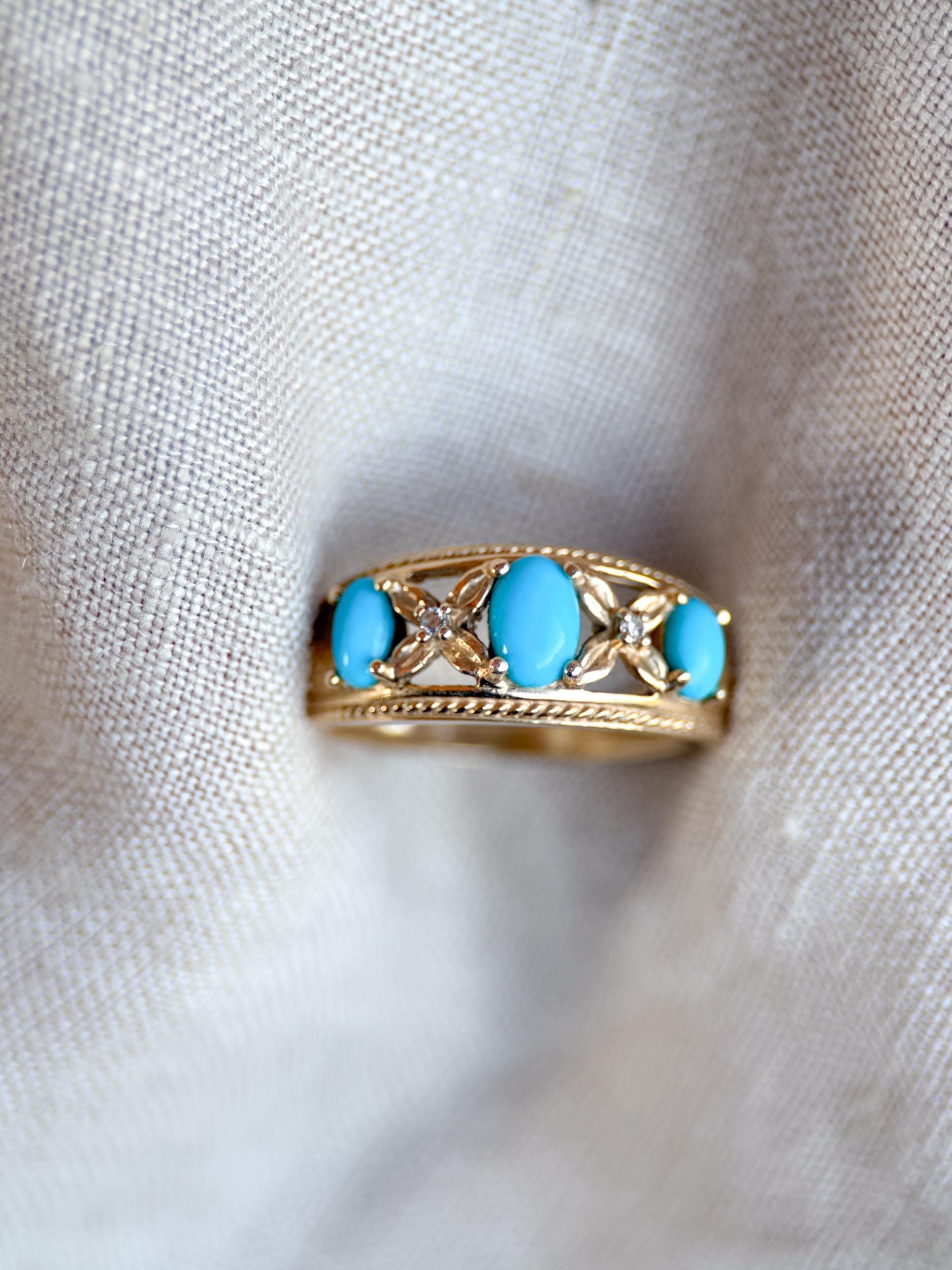 Vintage 1990s Blue Turquoise & Diamond Ring in 14k Gold - Timeless Sustainability • Vintage Fine Jewelry