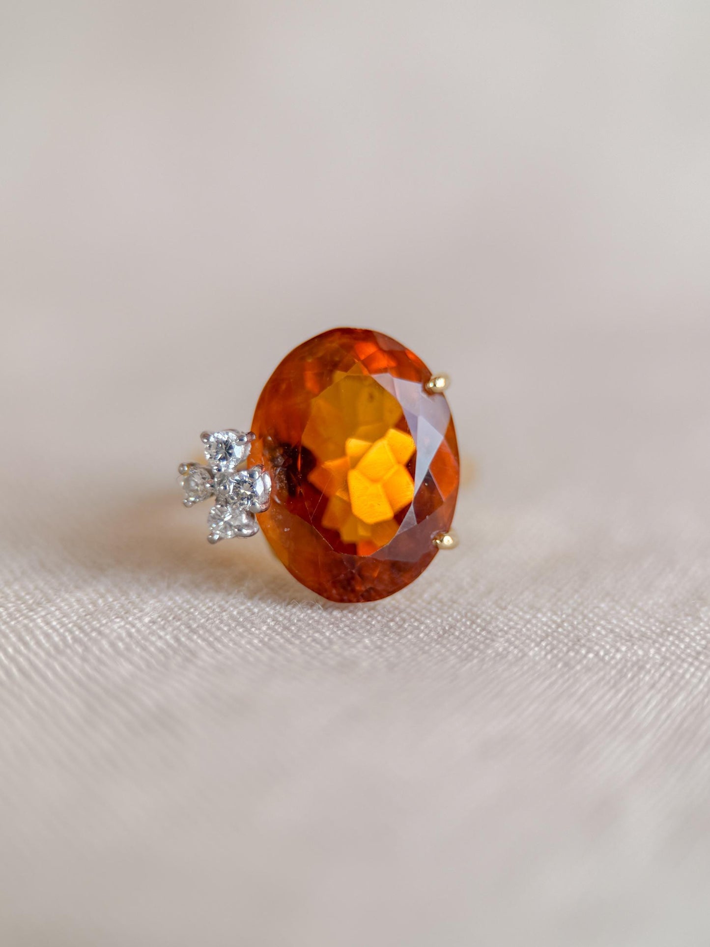 Vintage 1970s Citrine Cocktail Ring in 18k Gold