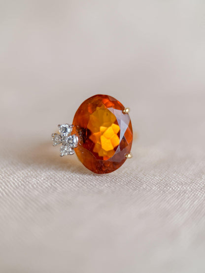 Vintage 1970s Citrine Cocktail Ring in 18k Gold
