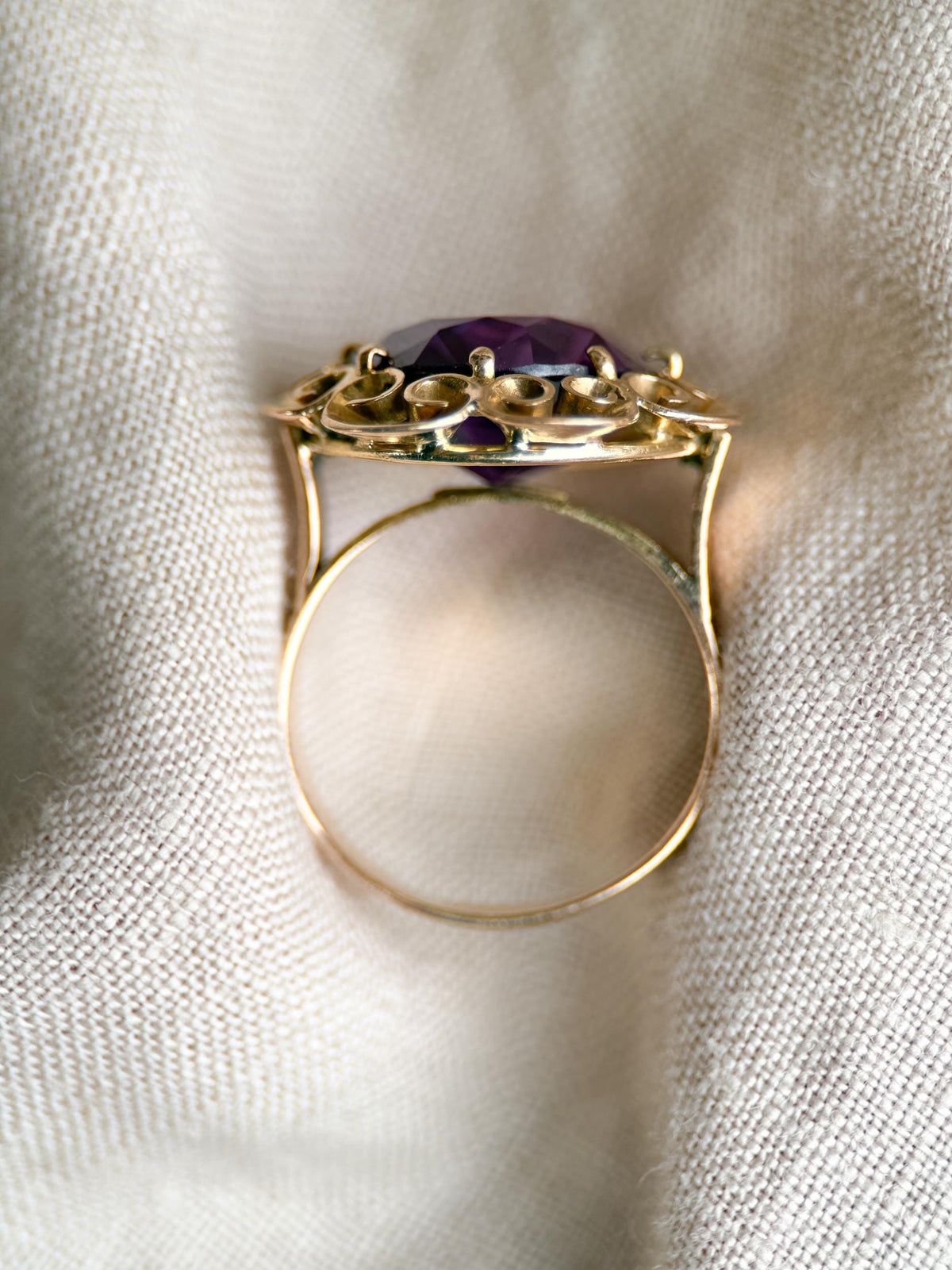 Vintage 1930s Oval Cut Purple Sapphire Ring, 14k Gold