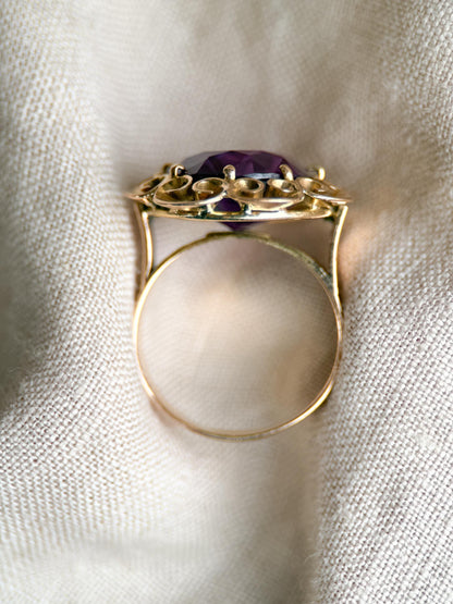 Vintage 1930s Oval Cut Purple Sapphire Ring, 14k Gold