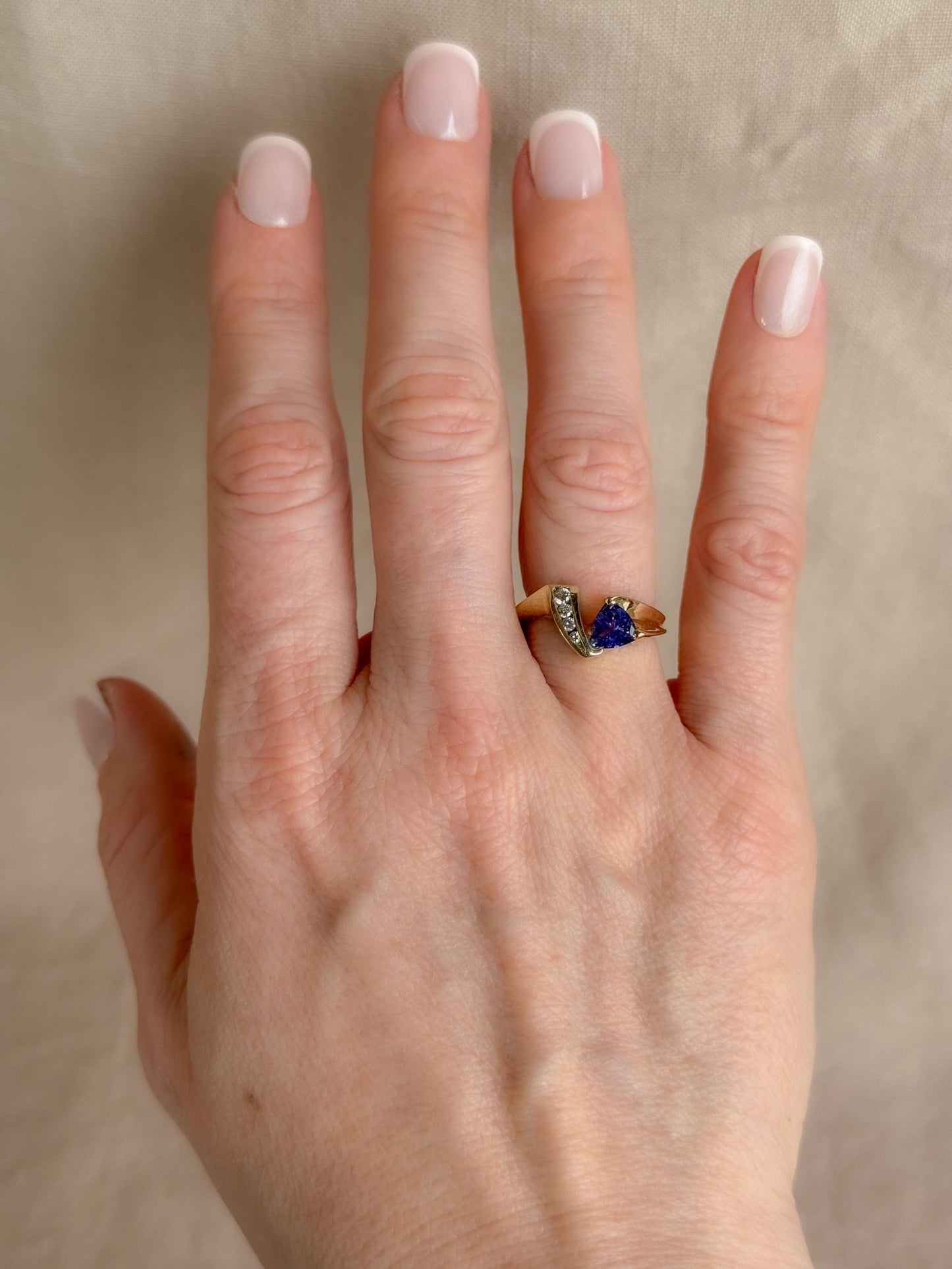 Vintage 1990s Tanzanite & Diamond Trillion Ring in 14k Gold - Timeless Sustainability • Vintage Fine Jewelry
