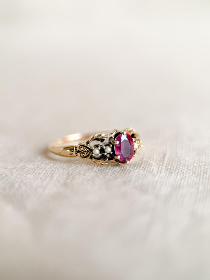 Antique 1900s Art Nouveau Ruby Ring, 14k Gold
