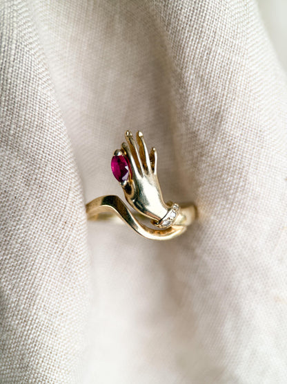 Vintage 1990s Ruby Hand Ring in 14k Gold