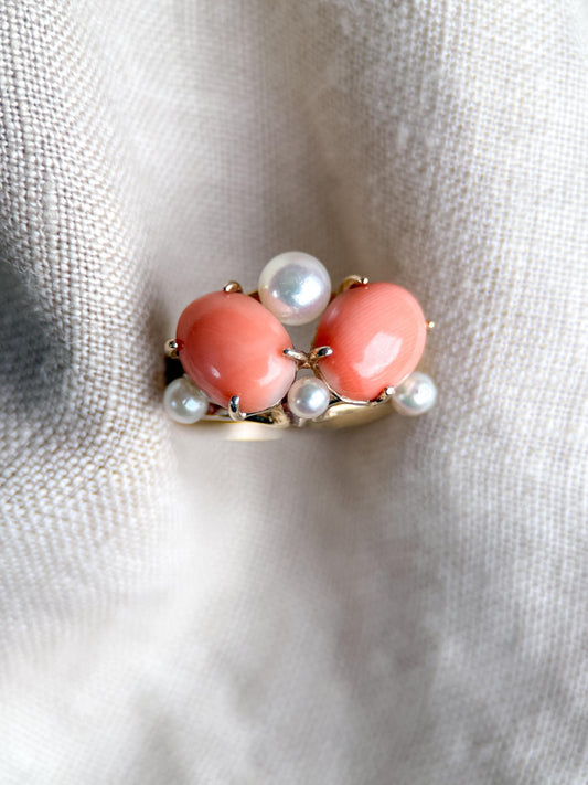 Vintage 1970s Coral and Pearl Ring in 10k Gold - Timeless Sustainability • Vintage Fine Jewelry