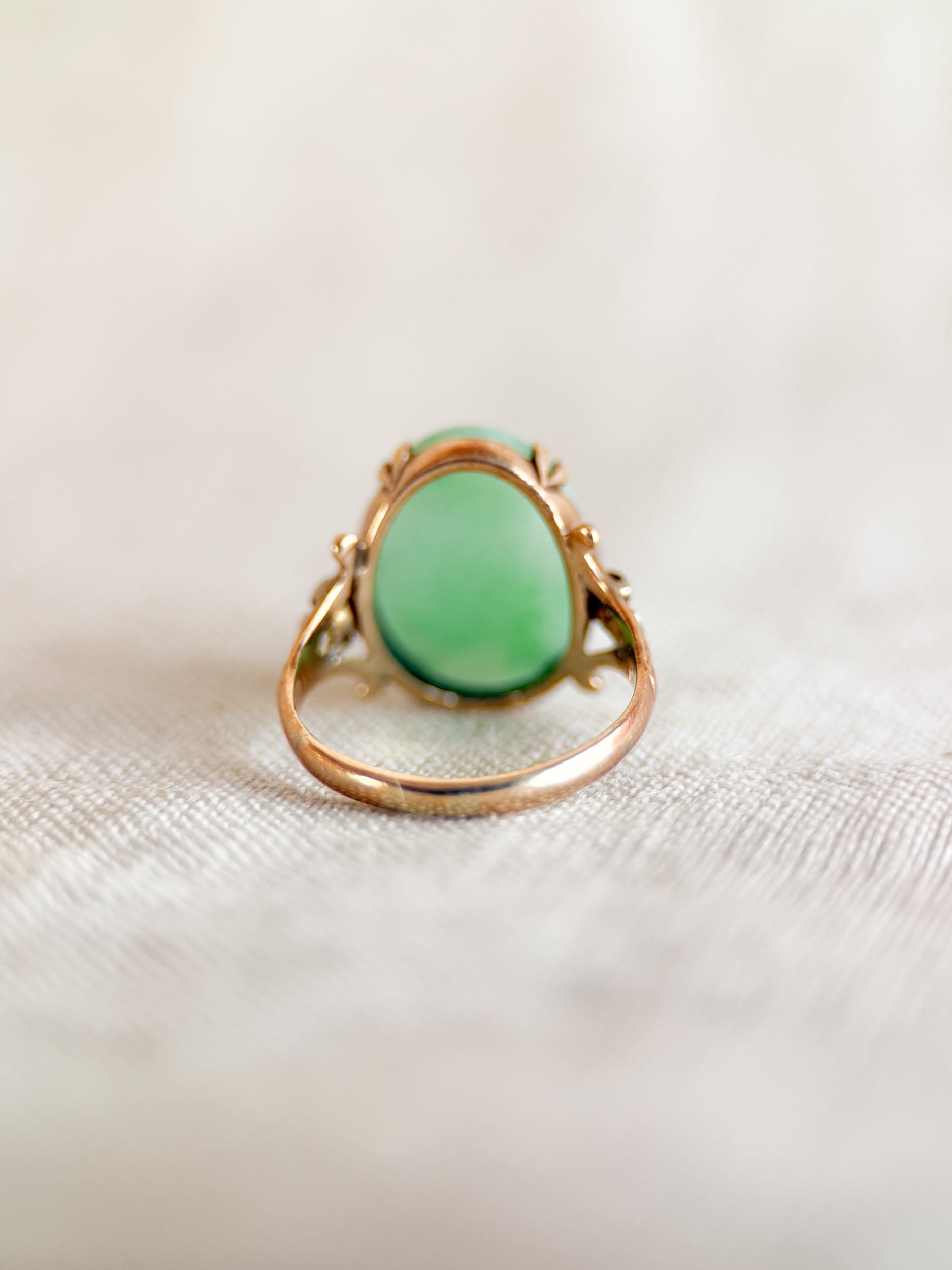 Vintage 1960s Art Nouveau Jade Ring in 14k Gold - Timeless Sustainability • Vintage Fine Jewelry