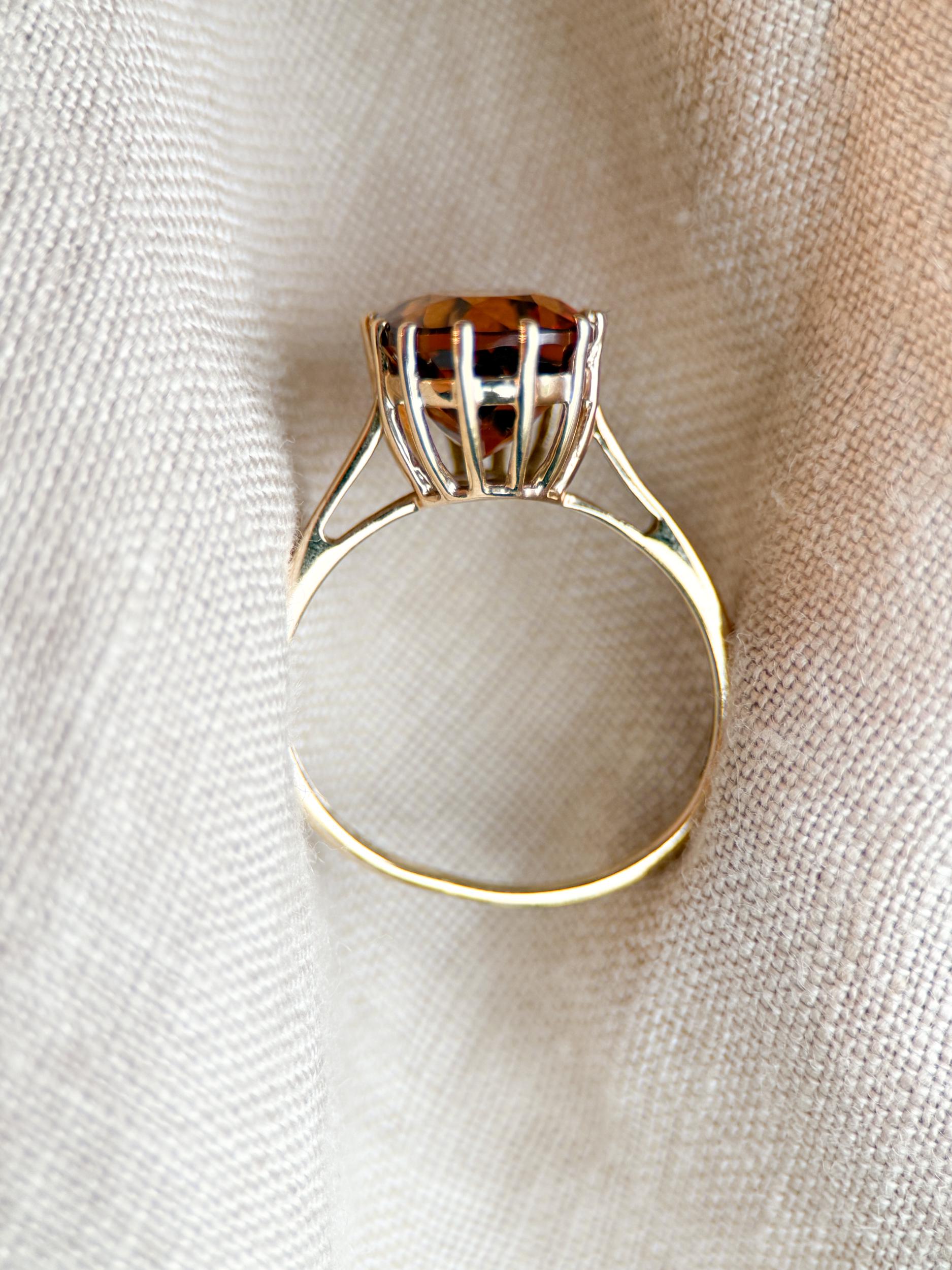 Vintage 1990s Citrine Solitaire Ring in 9k Gold