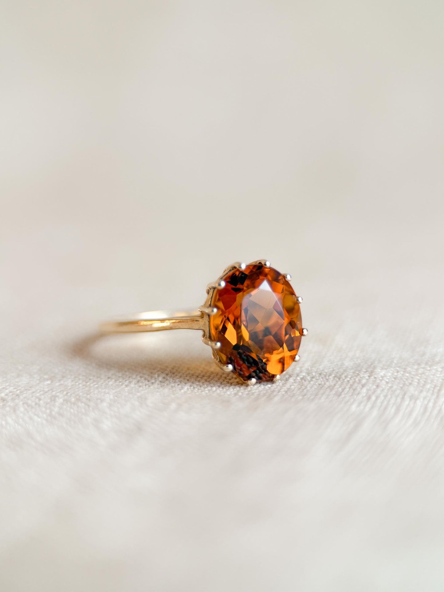 Vintage 1990s Citrine Solitaire Ring in 9k Gold