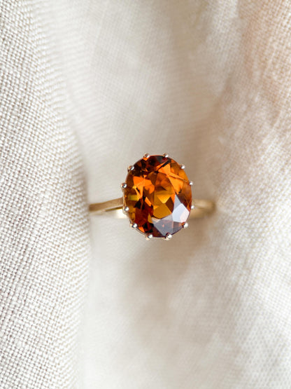 Vintage 1990s Citrine Solitaire Ring in 9k Gold