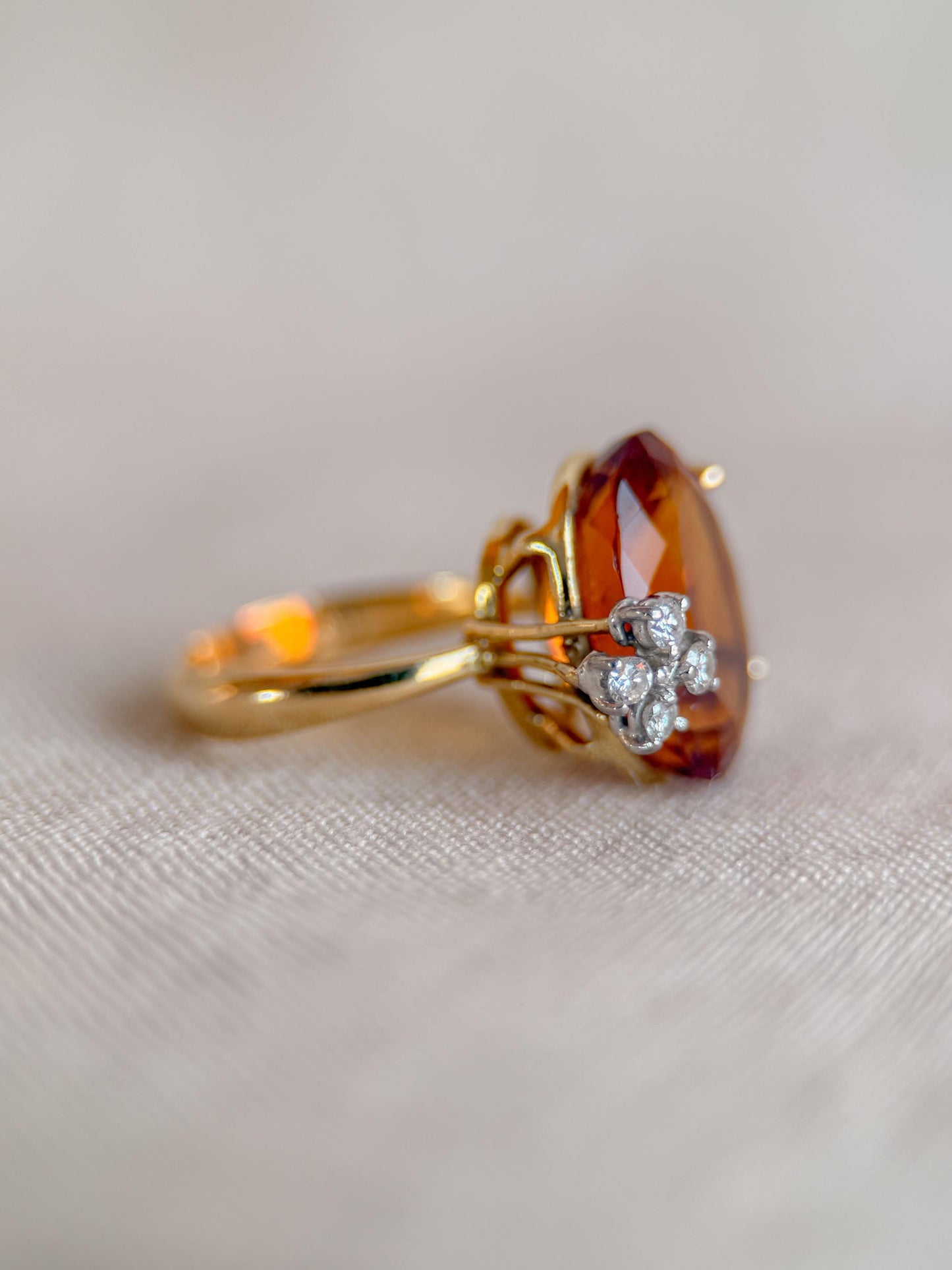 Vintage 1970s Citrine Cocktail Ring in 18k Gold