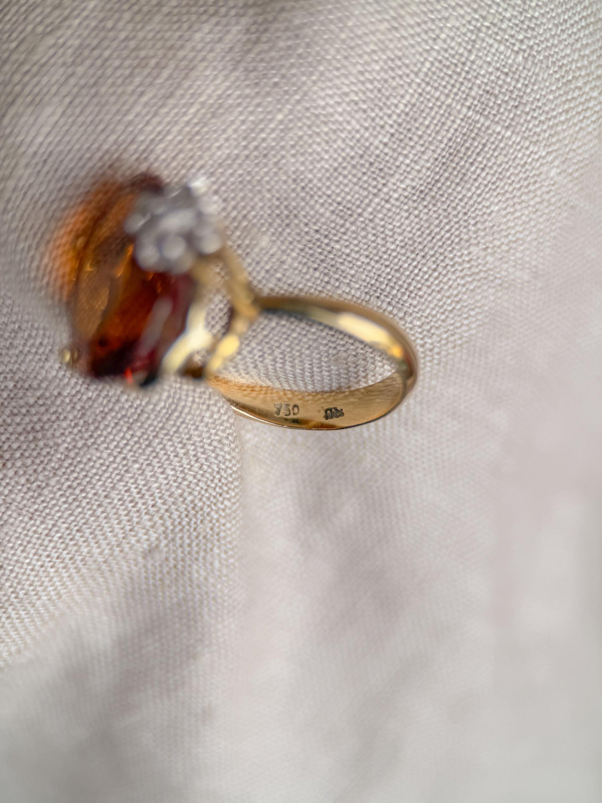 Vintage 1970s Citrine Cocktail Ring in 18k Gold