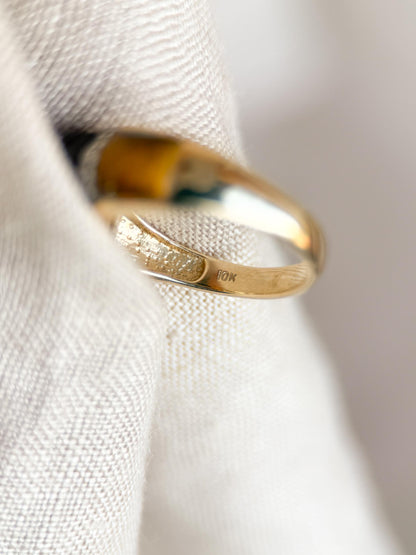 Vintage 1970s Cats Eye & Diamond Band in 10k Gold