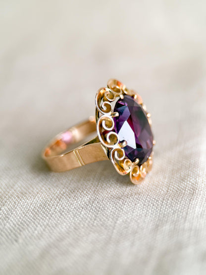 Vintage 1930s Oval Cut Purple Sapphire Ring, 14k Gold