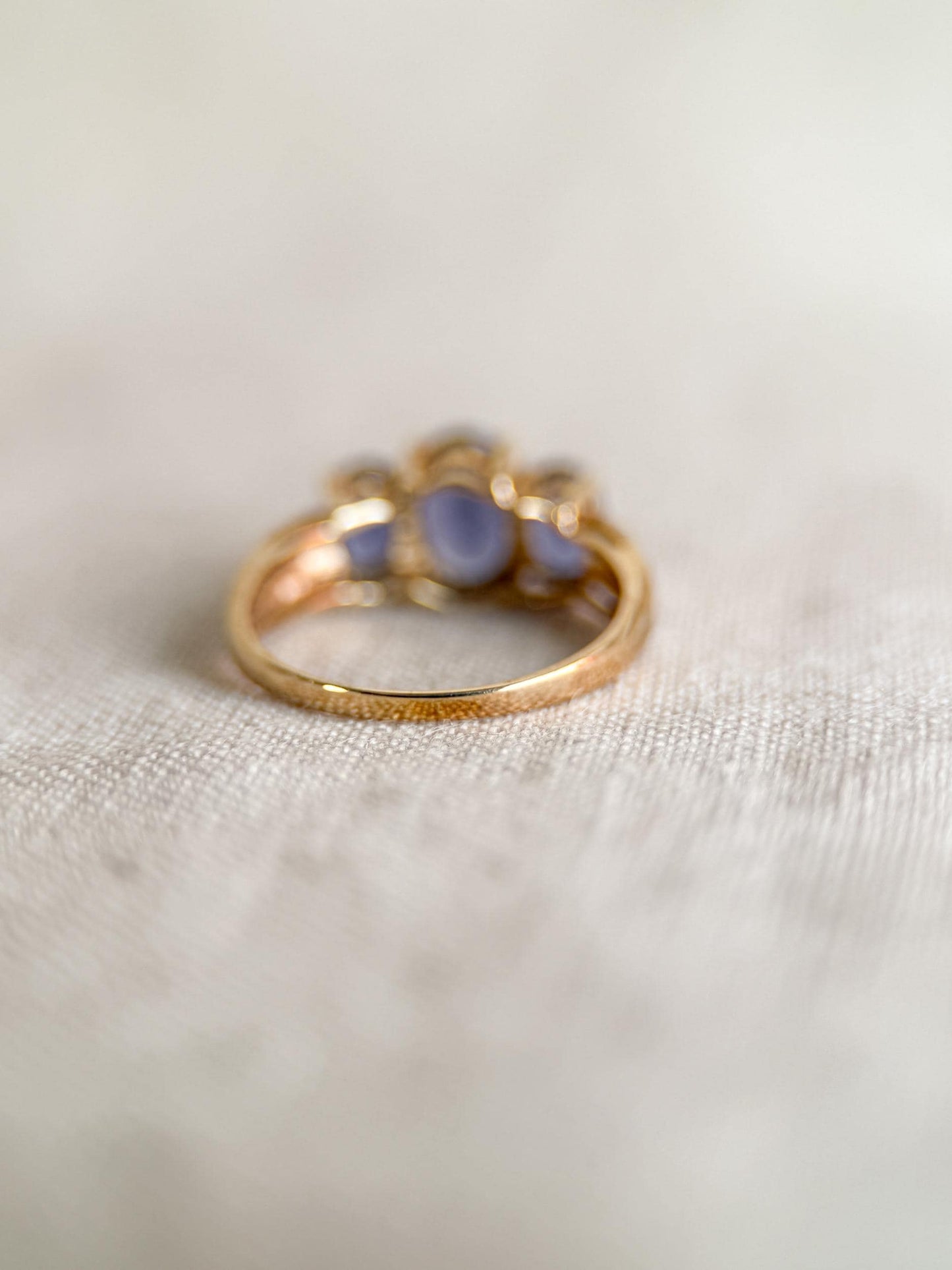 Vintage 1990s Amethyst Three Stone Ring in 14k Gold