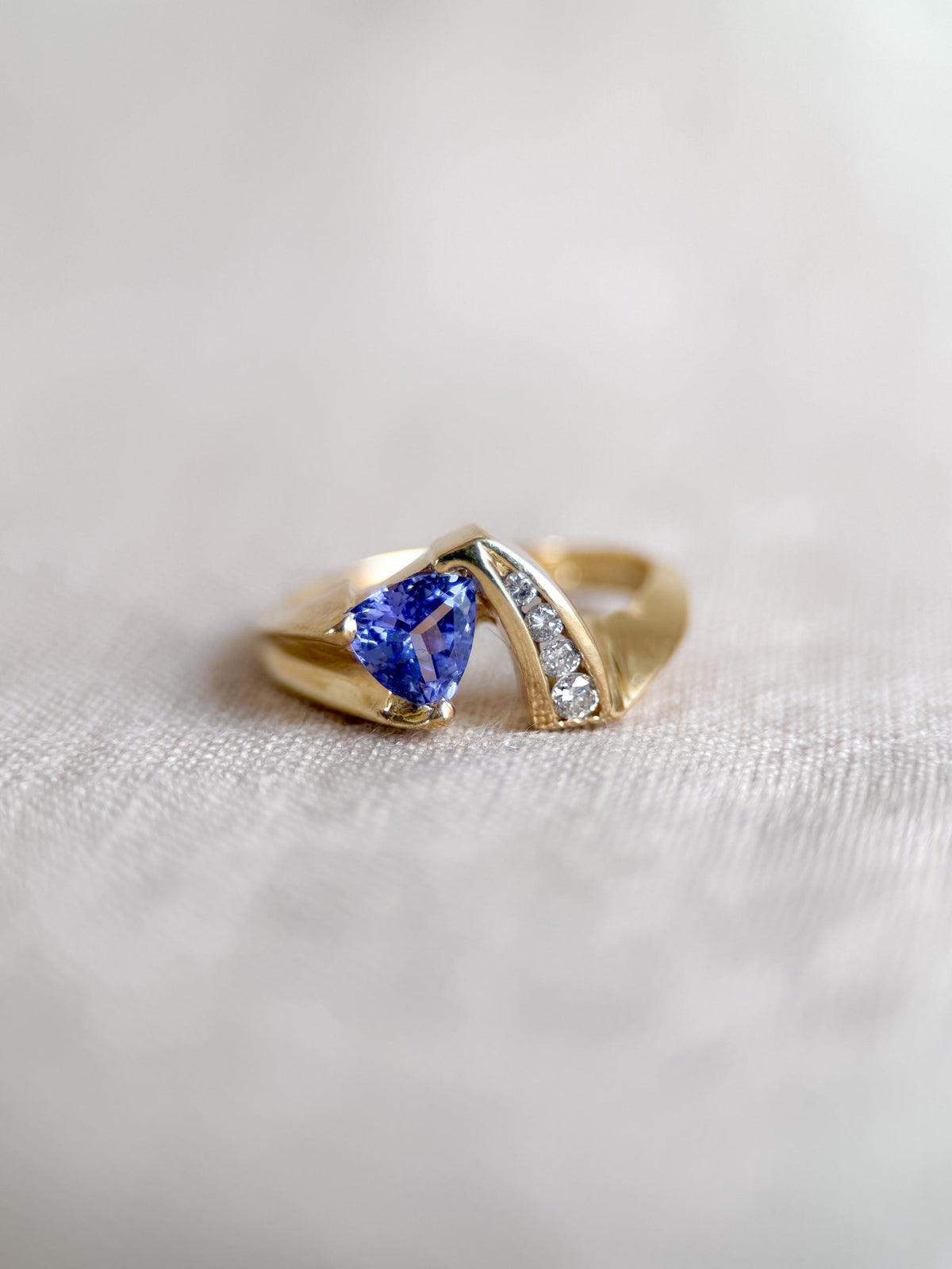 Vintage 1990s Tanzanite & Diamond Trillion Ring in 14k Gold