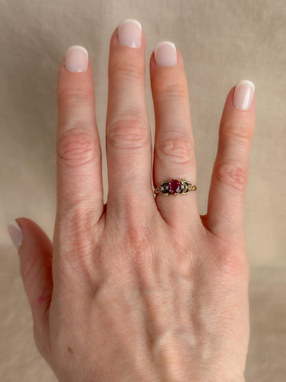 Antique 1900s Art Nouveau Ruby Ring, 14k Gold