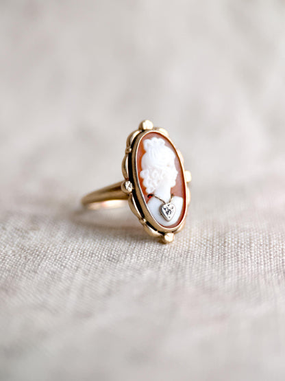 Antique 1920s Cameo Ring in 10k Gold