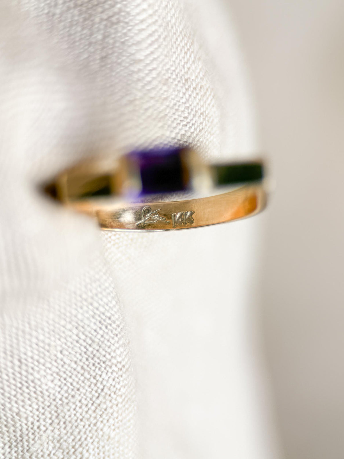 Vintage 1980s Modern Purple Amethyst Ring in 14k Gold