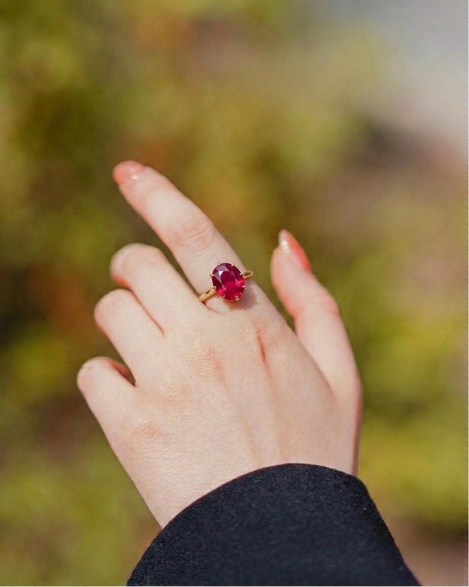Vintage 1960s Oval Cut Ruby Ring in 14k Gold