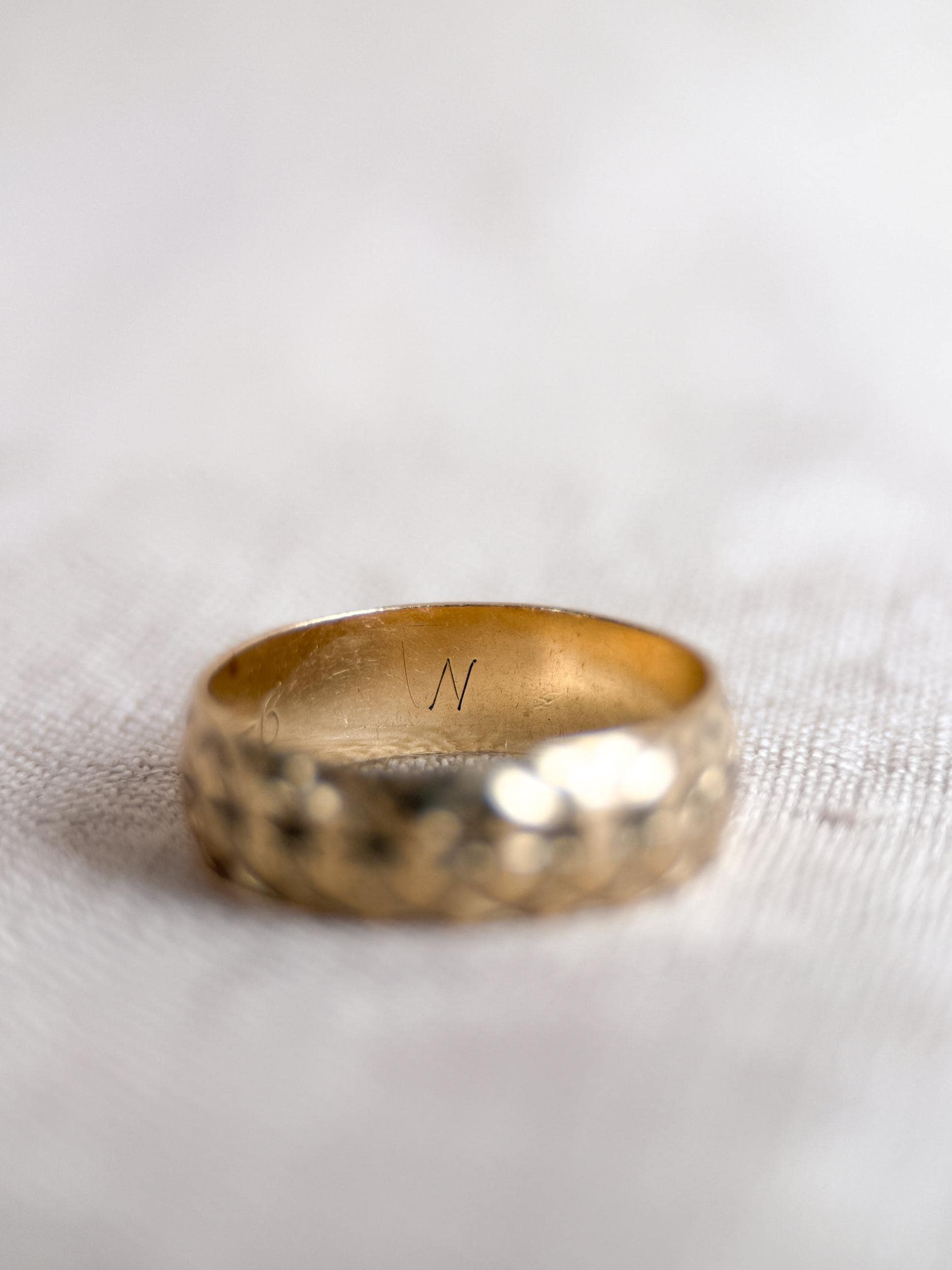 Vintage Engraved Wedding Band, 9k Gold, Tally Scalloped Minimalist Ring, Size 6