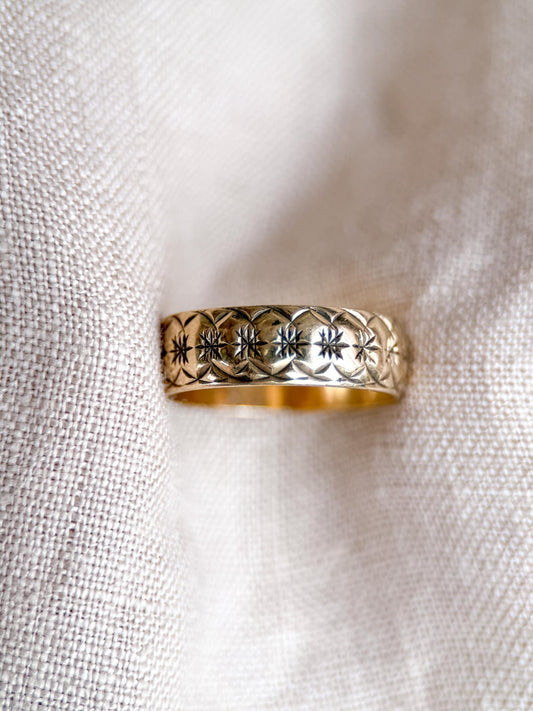Vintage Engraved Wedding Band, 9k Gold, Tally Scalloped Minimalist Ring, Size 6