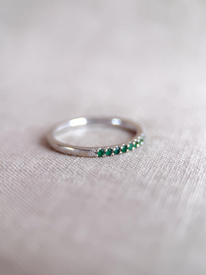 Vintage Emerald Wedding Band, 10k White Gold, Prong Set Classic Minimalist Stacking Band