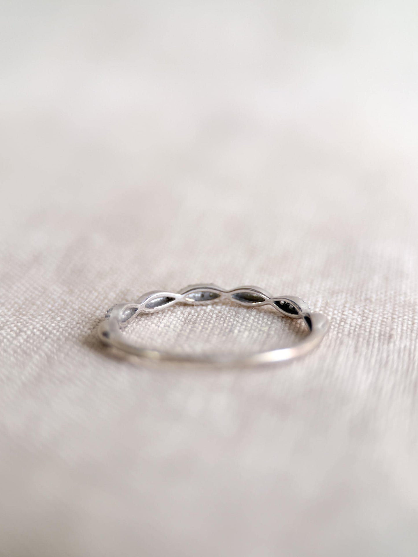 Vintage Diamond Wedding Band, Scalloped Pave Minimalist Ring, Stacking Band