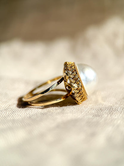 Vintage Mabe Pearl Ring, 18k Gold, Large Round Pearl Statement Ring, Elegant Gemstone Jewelry