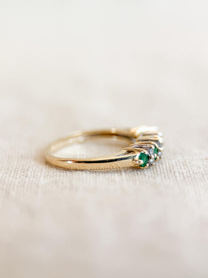 Vintage Emerald and Diamond Wedding Band, 14k Gold, Prong Set Minimalist Ring, Stacking Band