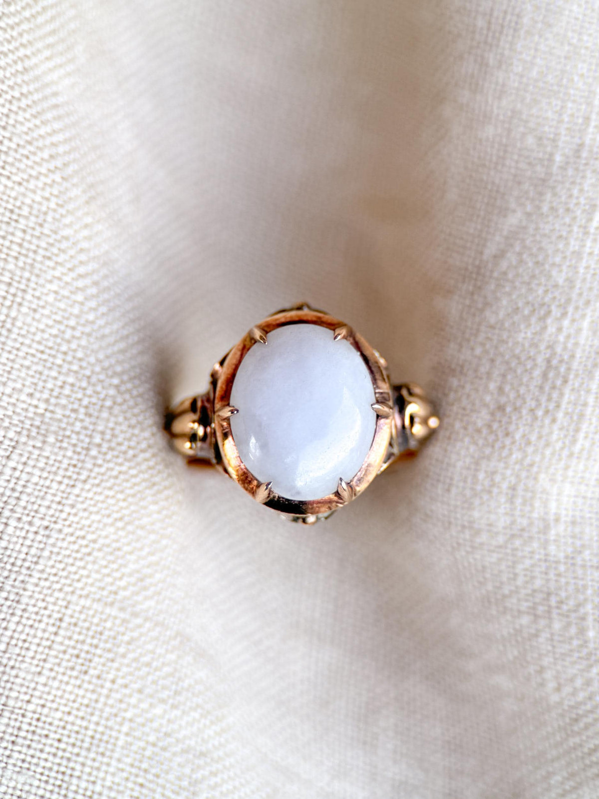 Vintage Lavender Jade Ring, 14k Gold, Oval Cut Filigree Statement Ring, 1960s Bold Jewelry