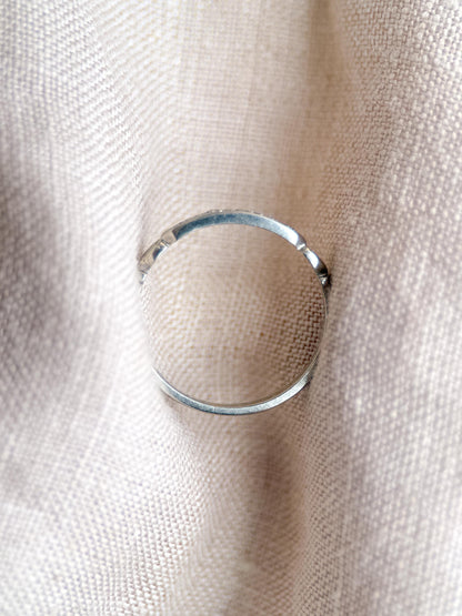 Vintage Old European Cut Diamond Wedding Band, 18k White Gold, Art Deco Minimalist Ring
