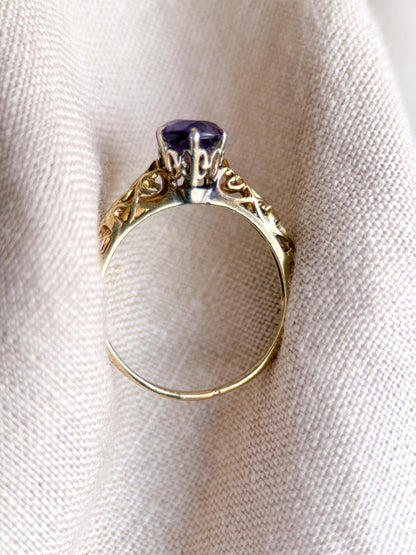 Vintage Amethyst Engagement Ring, Round Cut Solitaire, 14k Gold, Filigree Alternative Bridal Ring