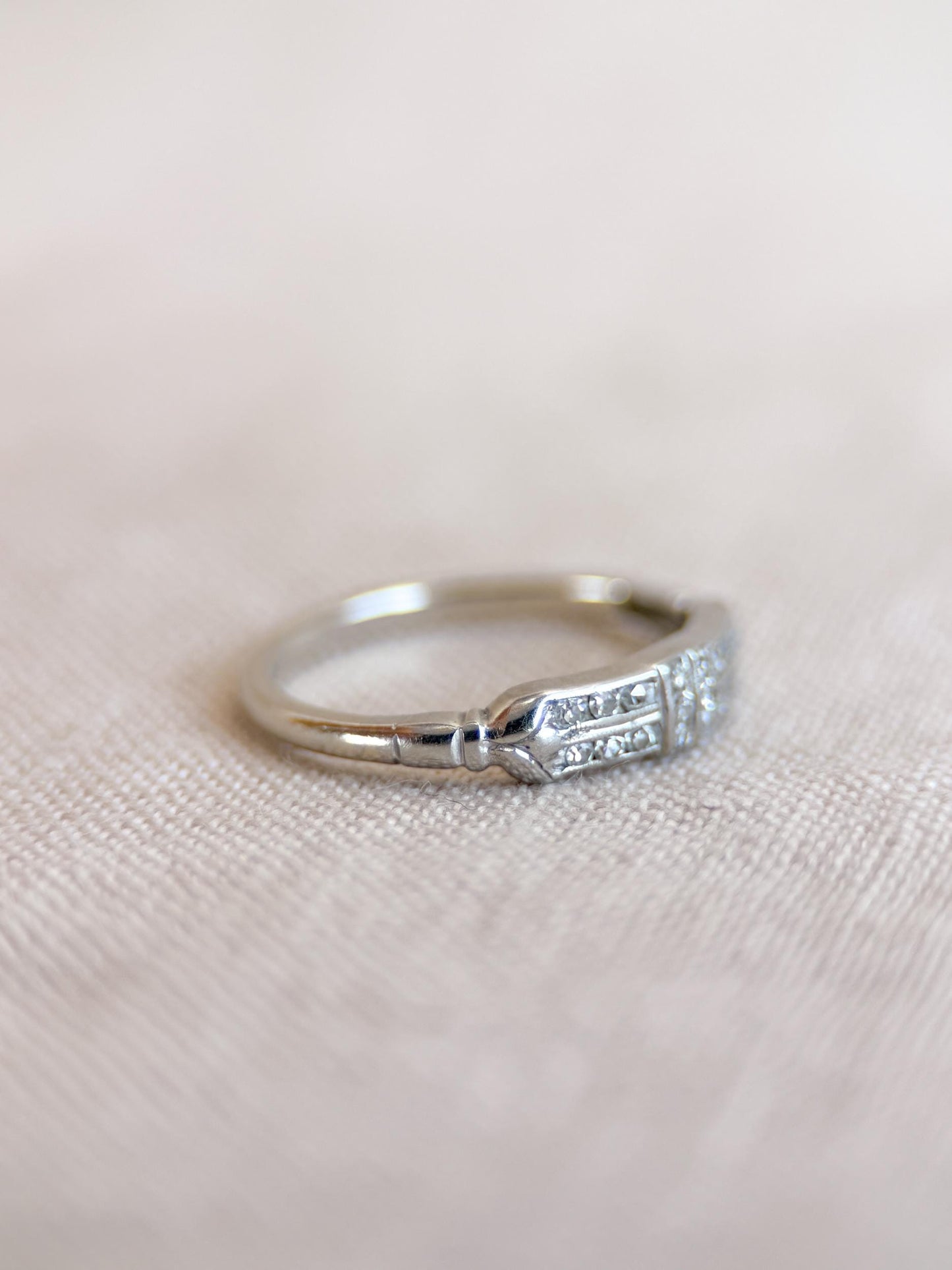 Vintage Diamond Wedding Band, 14k White Gold, Art Deco Minimalist Ring