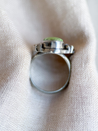 Vintage Gaspeite Ring, Sterling Silver, Floral Feather Statement Ring, Boho Everyday Jewelry