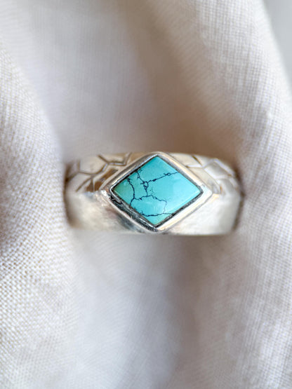 Vintage Turquoise Ring Sterling Silver, Diamond Shaped Bezel Statement Ring, Boho Everyday Jewelry