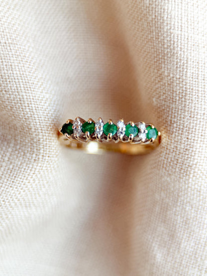 Vintage Emerald and Diamond Wedding Band, 14k Gold, Prong Set Minimalist Ring, Stacking Band