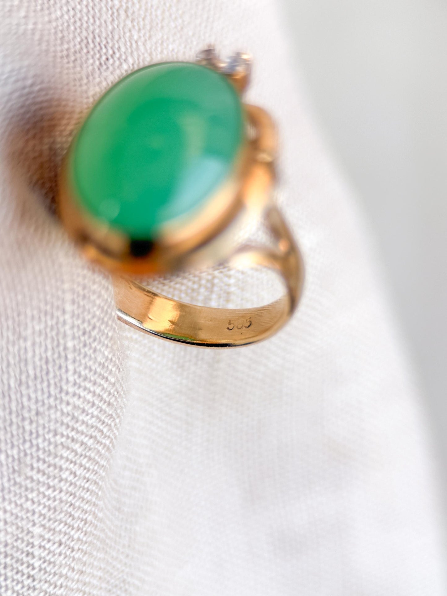 Vintage Green Chalcedony and Diamond Ring, 14k Gold, Bezel Statement Ring, Bold Jewelry