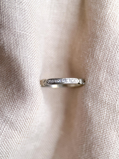 Vintage Old European Cut Diamond Wedding Band, 18k White Gold, Art Deco Minimalist Ring