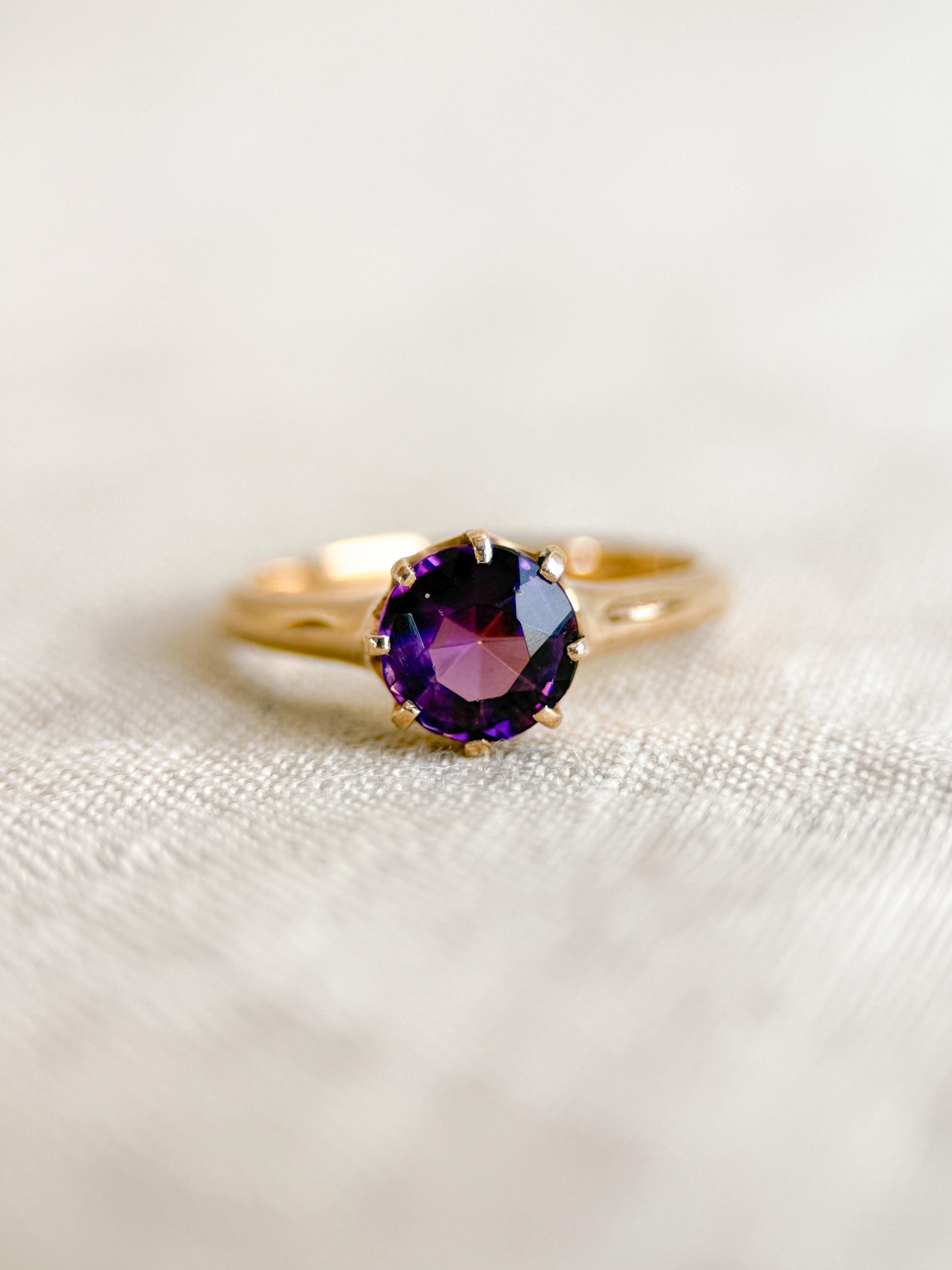 Vintage Amethyst Engagement Ring, Round Cut Solitaire, 14k Gold, Elegant Alternative Bridal Ring