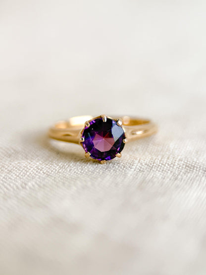 Vintage Amethyst Engagement Ring, Round Cut Solitaire, 14k Gold, Elegant Alternative Bridal Ring