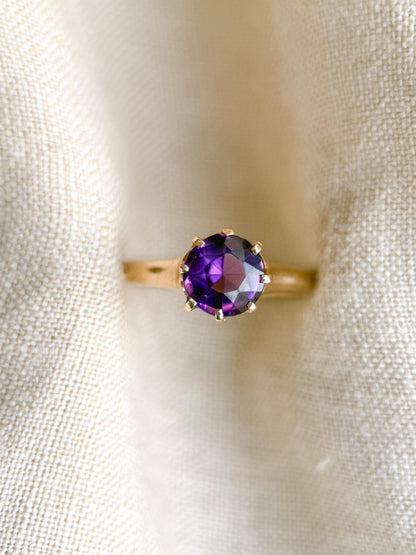 Vintage Amethyst Engagement Ring, Round Cut Solitaire, 14k Gold, Elegant Alternative Bridal Ring